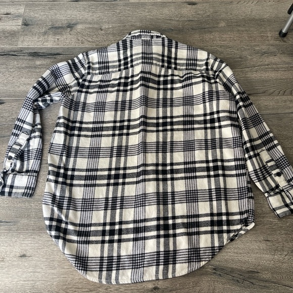 Madewell Plaid Button-Up Blouse in Black and White - Picture 7 of 7
